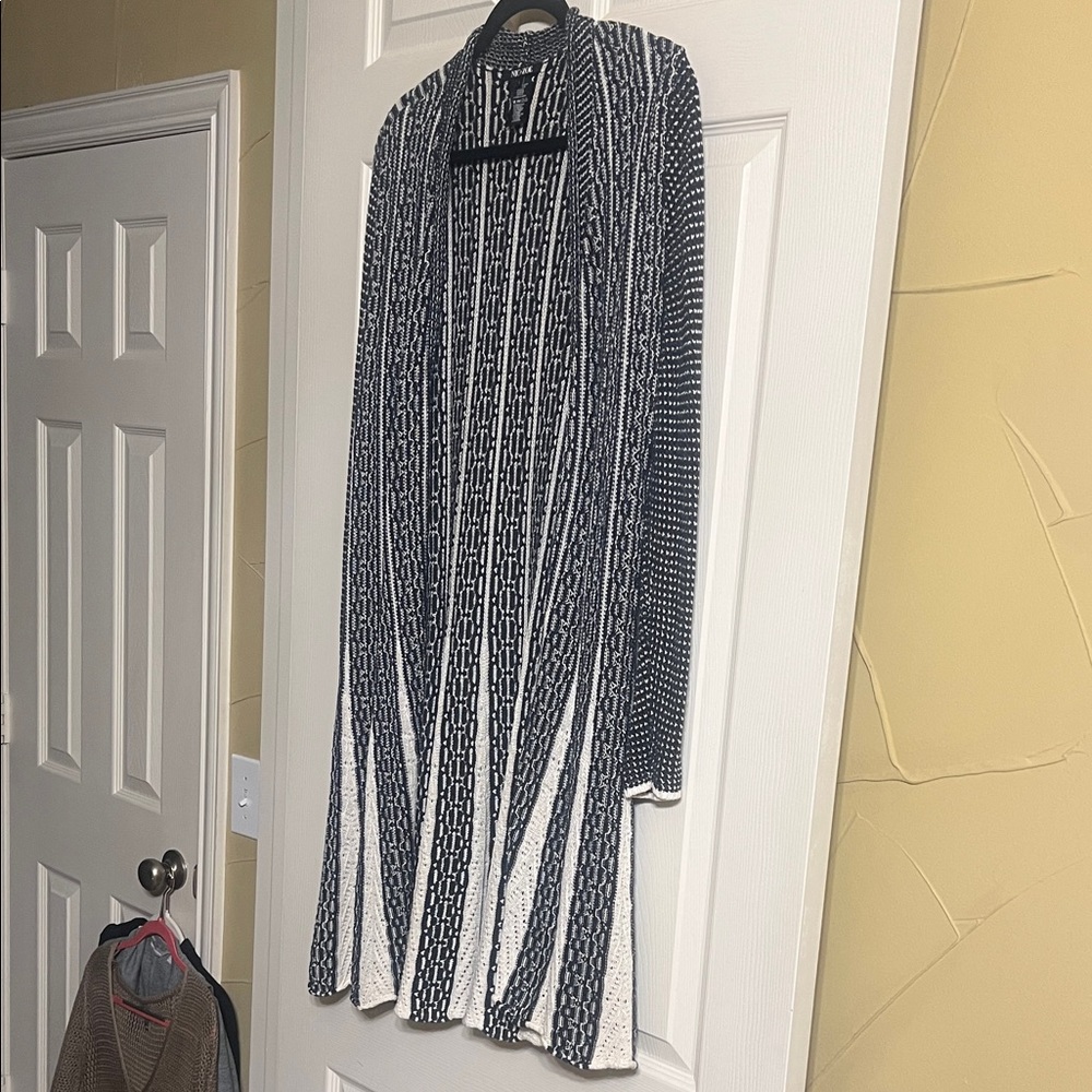 NIC+ZOE Black and White Open Cardigan